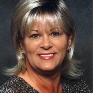 Meet your Posher, Elaine